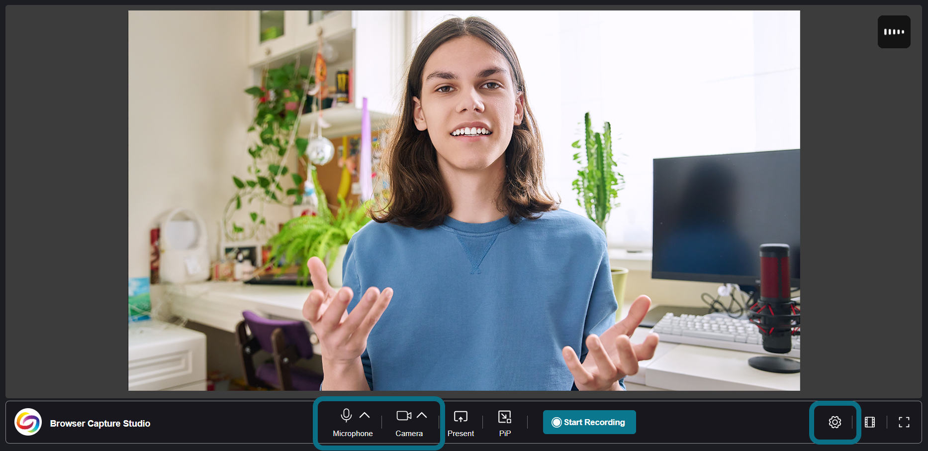 Image montrant Browser Capture Studio avec les boutons Microphone, Appareil photo et Paramètres mis en évidence.