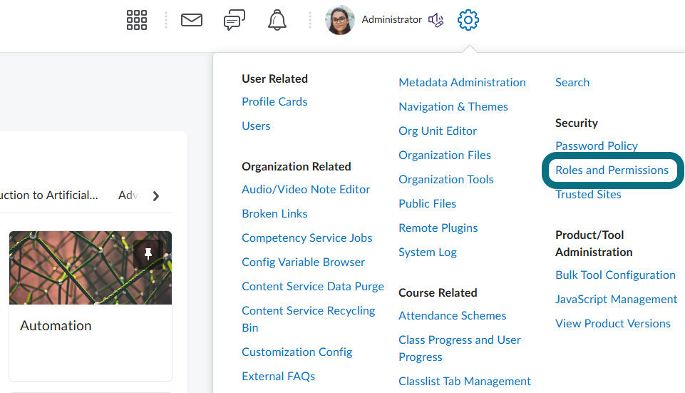 Vue de la page d'accueil de D2L Brightspace mettant en évidence le bouton Rôles et autorisations.