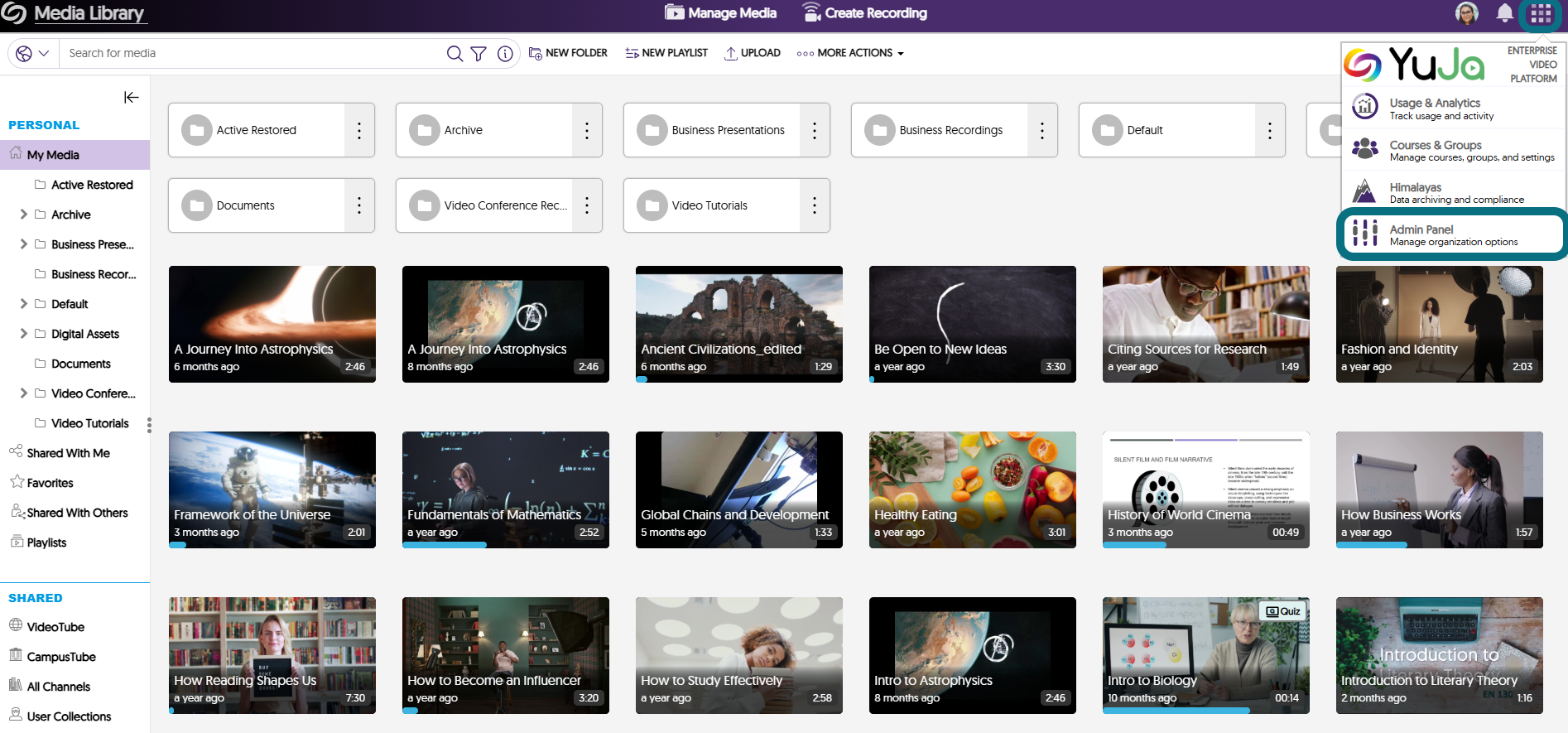 Vue de la plateforme vidéo avec le Panneau d'admin mis en évidence dans le menu de navigation.